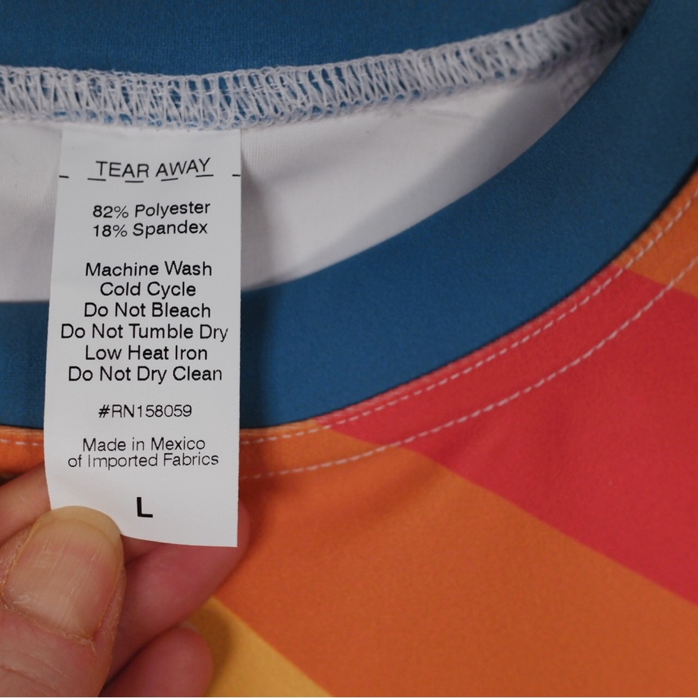 Rainbow Rash Guard - Picture 5 of 5